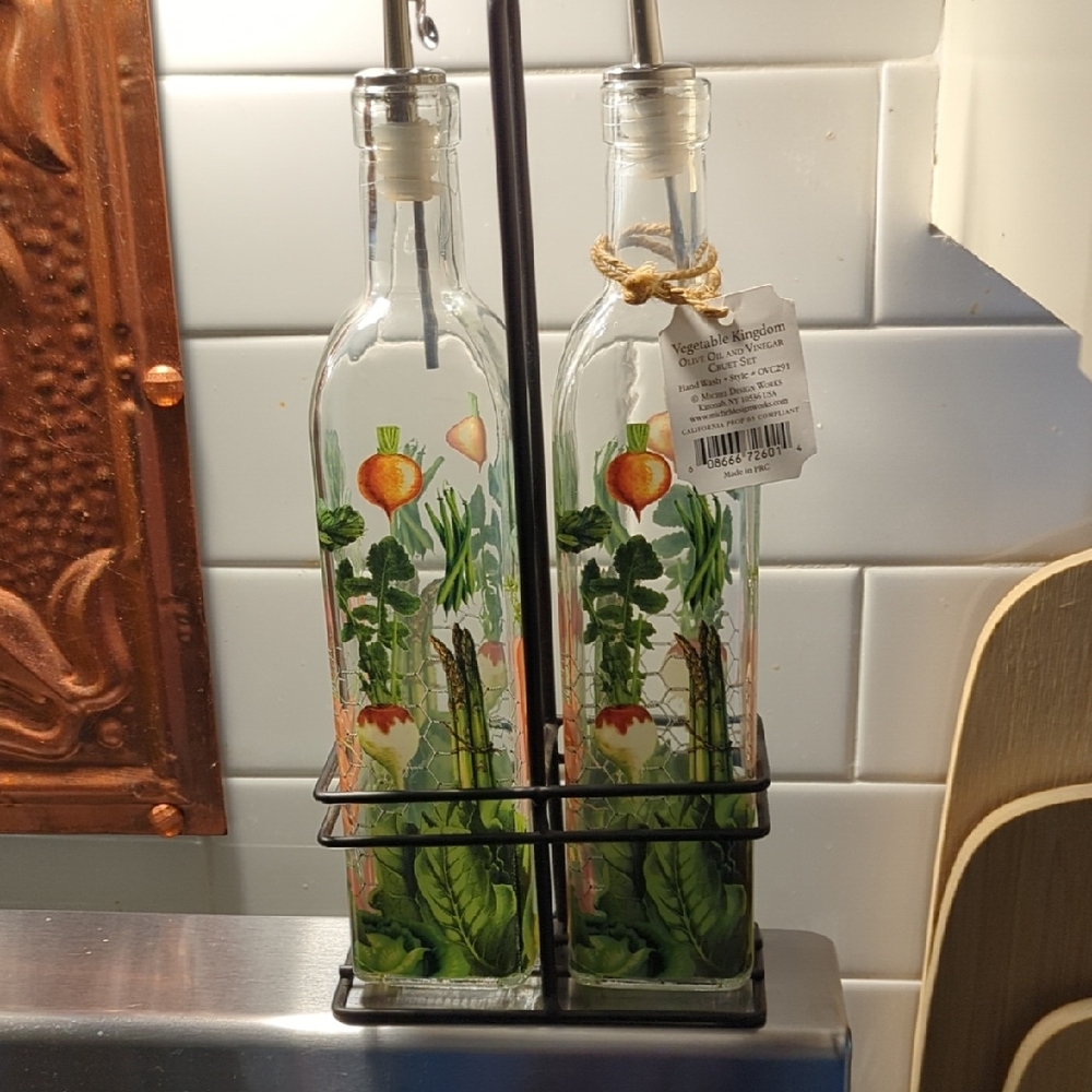 White and Green Kitchen Tool Set for Culinary Excellence